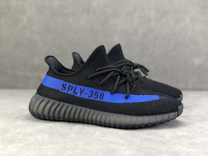 YEEZY 350 V2 블랙블루 001-271454