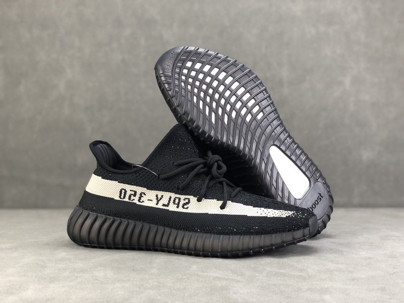 코코넛 350v2 블랙 & 화이트 001-271457