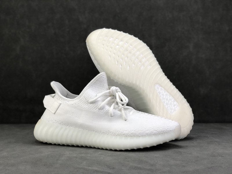 YEEZY 350 V2 올화이트 001-271461