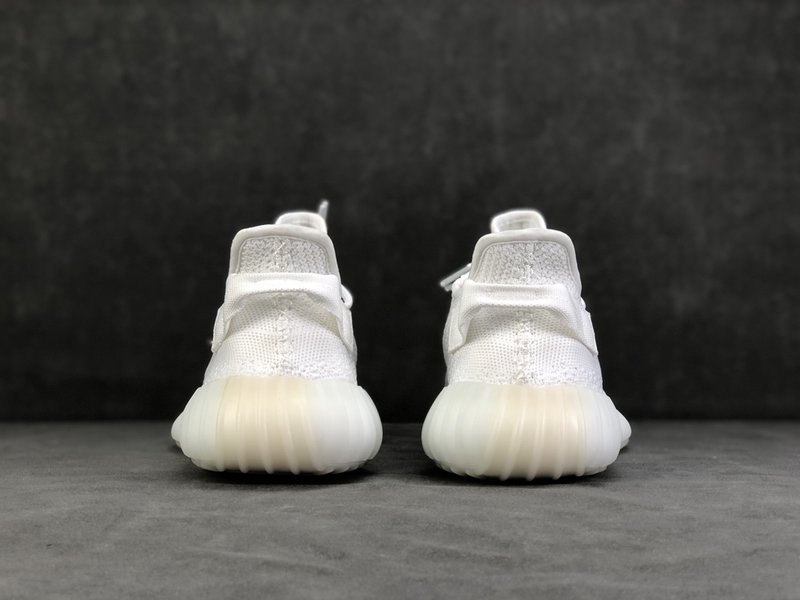 YEEZY 350 V2 올화이트 001-271461