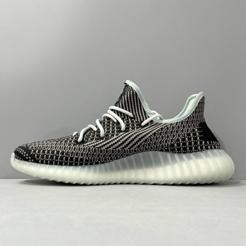Yeezy Boost 350V2 로우탑 라이프스타일 슈 001-271478