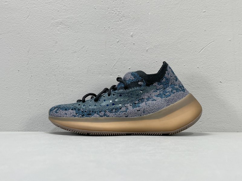 아디다스 Yeezy Boost 380 운동화 001-271483