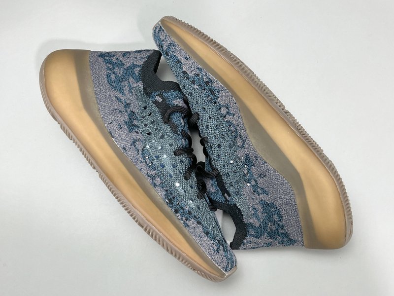 아디다스 Yeezy Boost 380 운동화 001-271483