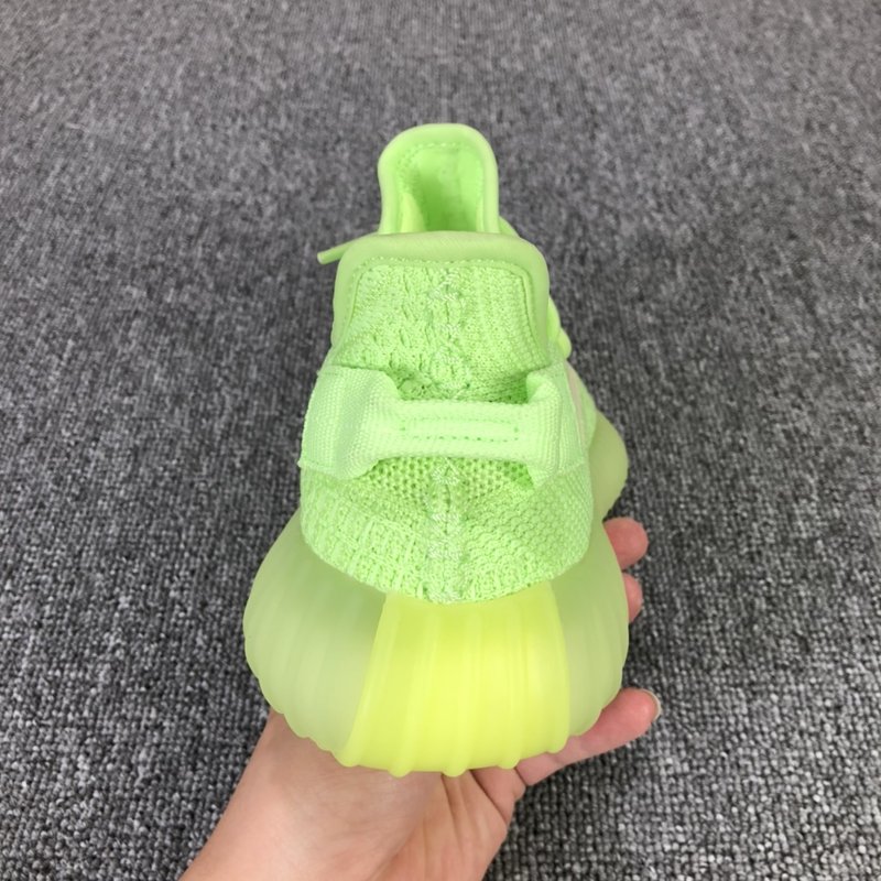 VK 정품 Yeezy 350 운동화 001-271501