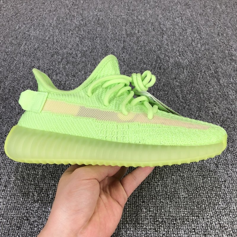 VK 정품 Yeezy 350 운동화 001-271501