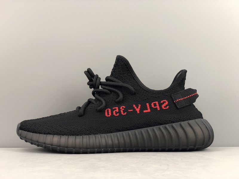 Yeezy 350 V2 블랙레드 스니커즈 001-271509
