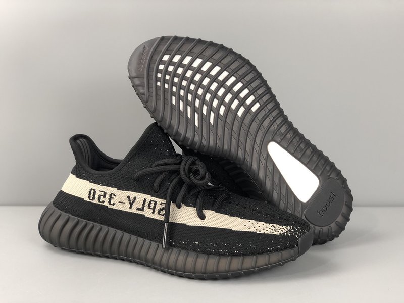 Yeezy 350v2 블랙/화이트 001-271514