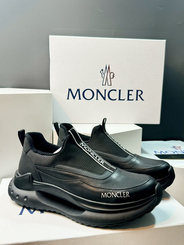 Moncler 남성 아웃도어 운동화 001-271590
