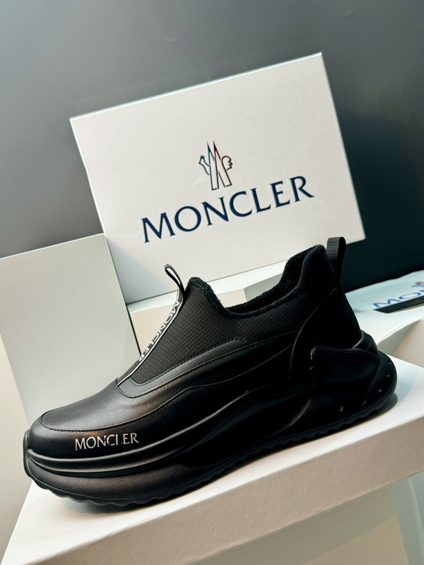 Moncler 남성 아웃도어 운동화 001-271590