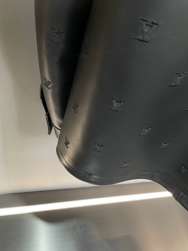 LV 짙은무늬 자수 양피 자켓 001-271777