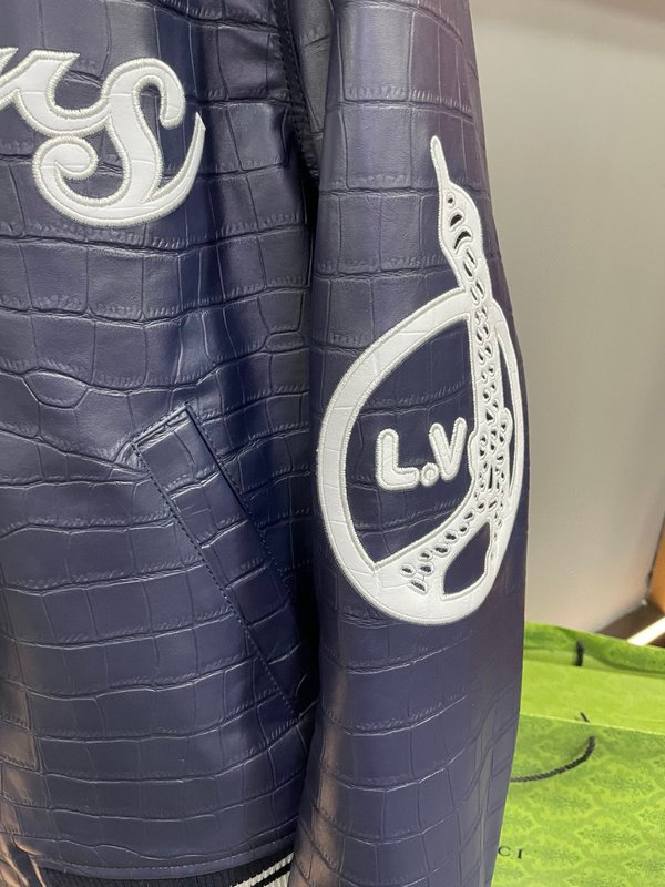 LV 남색 악어 무늬 소가죽 야구 점퍼 001-271779