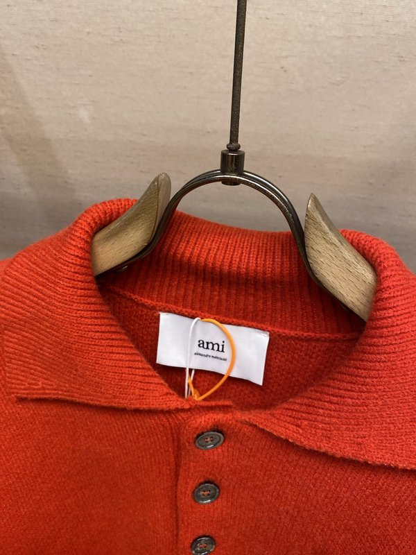 AMI Paris 하트 자카드 니트 폴로 셔츠 001-271843
