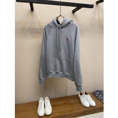 Ami Paris 레드 자수 코튼 풀오버 맨투맨 001-271846