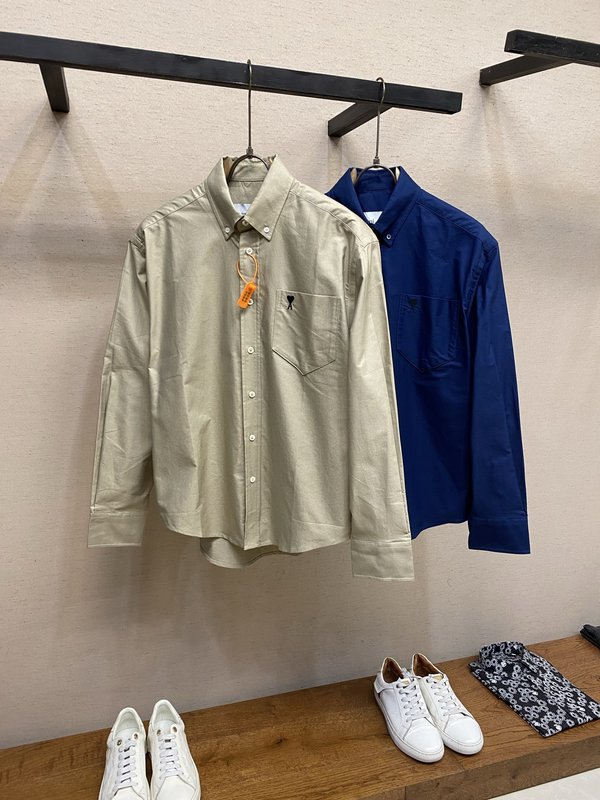 Ami Paris 하트 자수 셔츠 001-271850