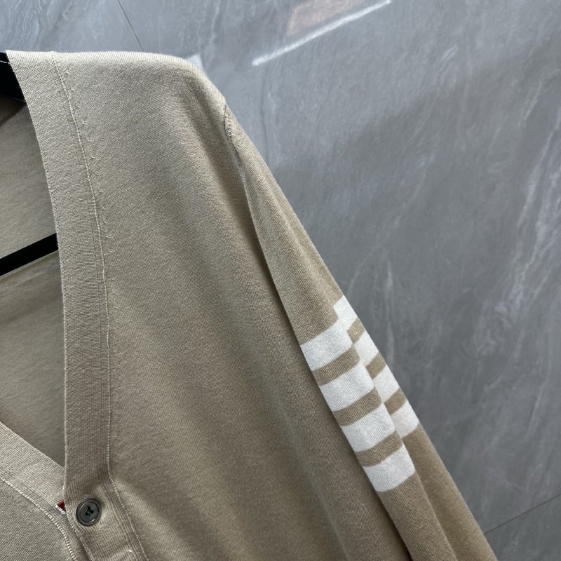 THOM BROWNE 가는 양모 가디건 001-271882