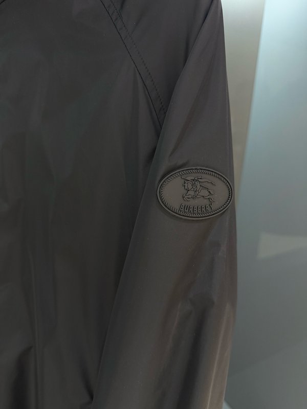 Burberry 남성 후드 체크 패치 집업 자켓 001-271949