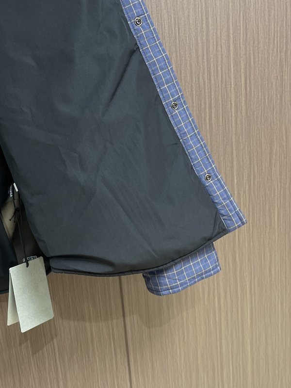 발렌시아가 체크 자수 카라 자켓 001-272069