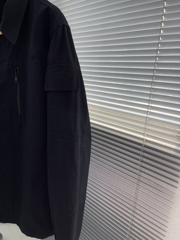 발렌시아가 단색 싱글 브레스트 지퍼 자켓 001-272070