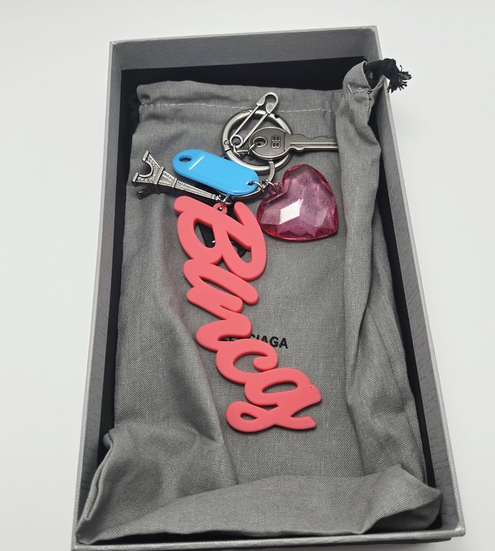 발렌시아가 멀티 요소 키링 001-272096