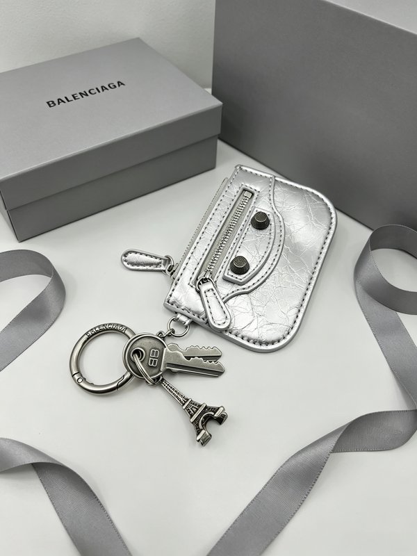 발렌시아가 멀티 요소 심플 키링 001-272117