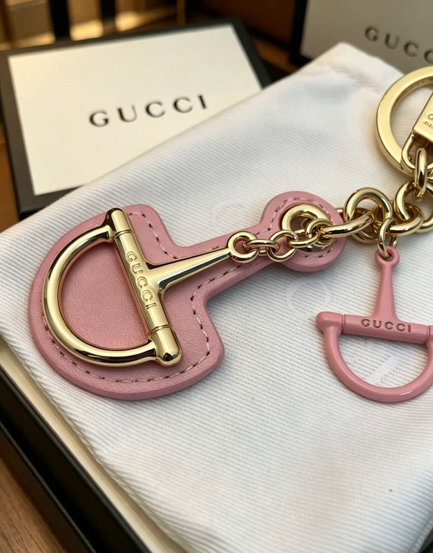 Gucci 마편고리 핑크 가죽 키링 001-272124