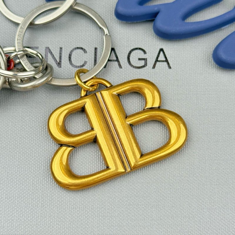 발렌시아가 파리 크루아상 키링 001-272133