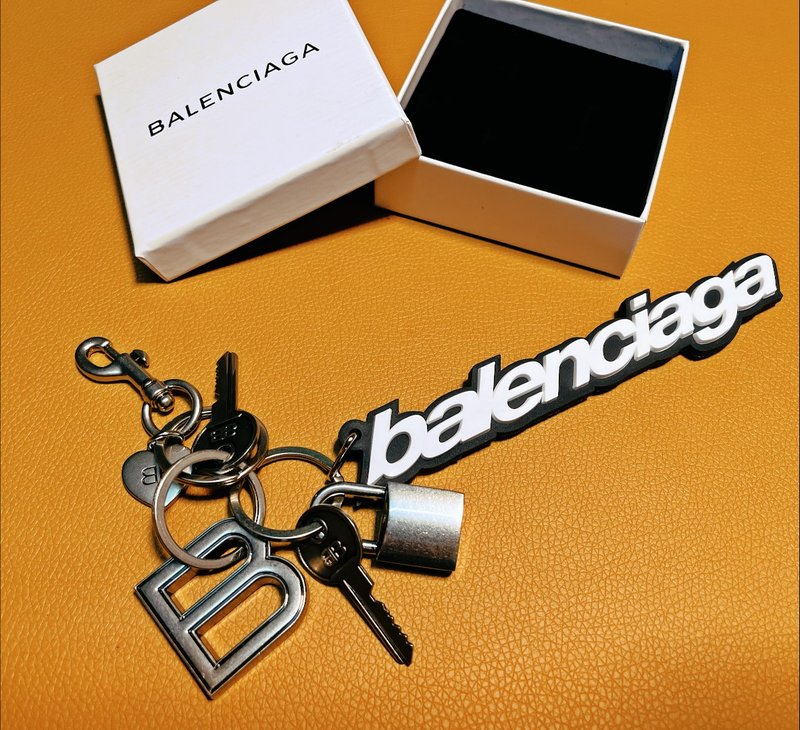 파리 Balenci 열쇠고리 001-272203