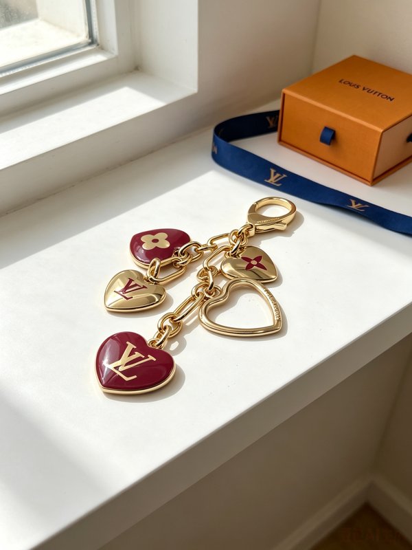 LV 하트 술 키링 001-272438
