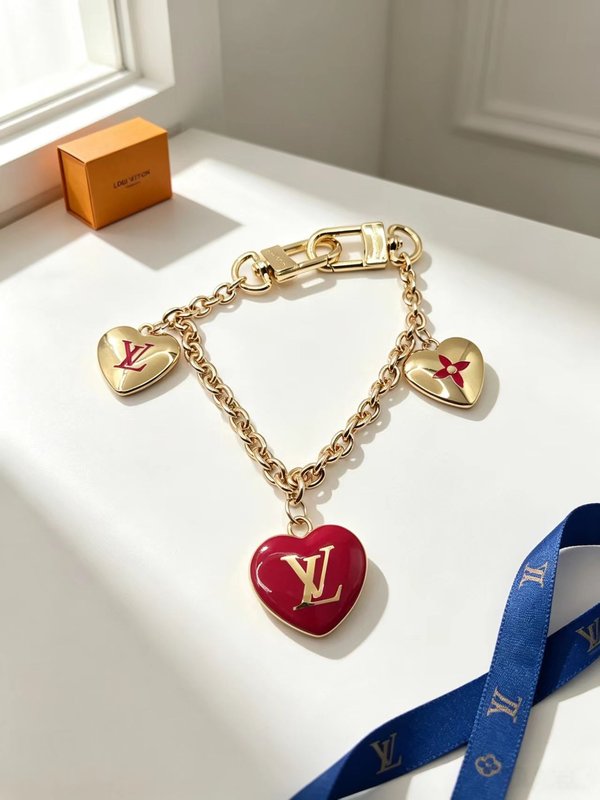 LV 하트 참 빈티지 레드 001-272439