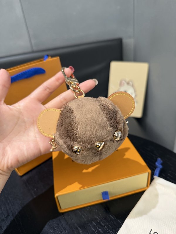 LV 루이 베어 키링 001-272443