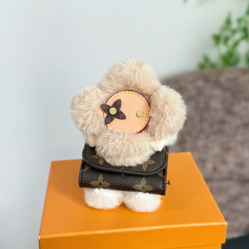 루이비통 비비안 퍼피 인형 이어폰 파우치 키링 001-272509