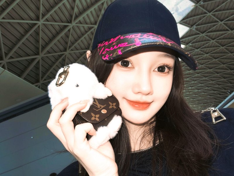 루이 토끼 인형 이어폰 파우치 키링 001-272725
