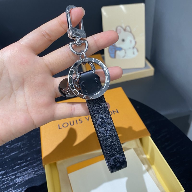 L.V 모노그램 이클립스 키링 001-273066