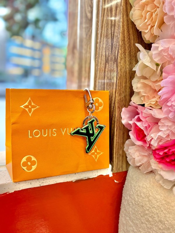 LV 알파벳 심플 키링 001-273105