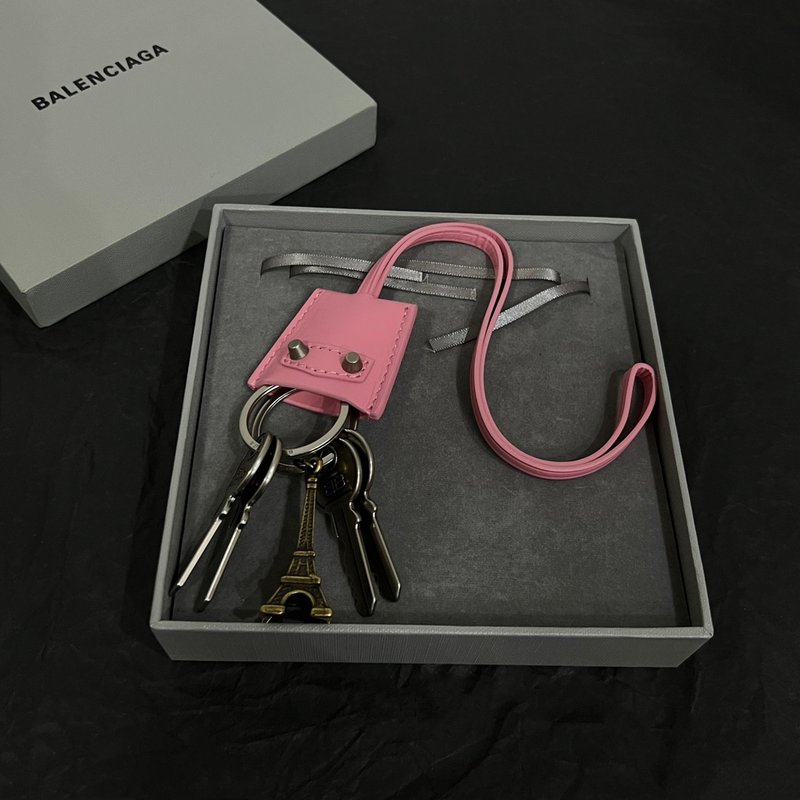 발렌시아가 키링 001-273229
