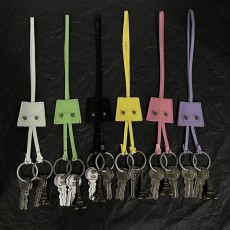 발렌시아가 키링 001-273229
