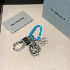 발렌시아가 키링 액세서리 001-273240