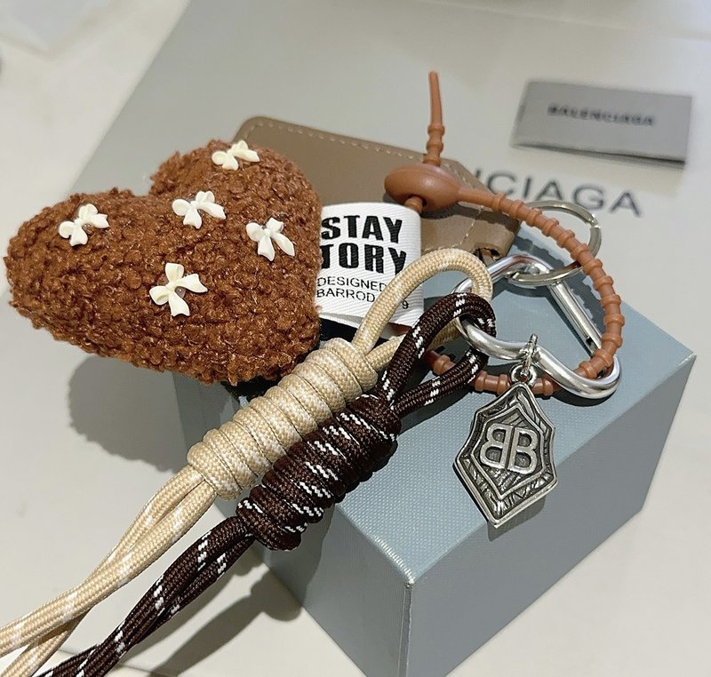 발렌시가 빈티지 키링 키홀더 001-273256