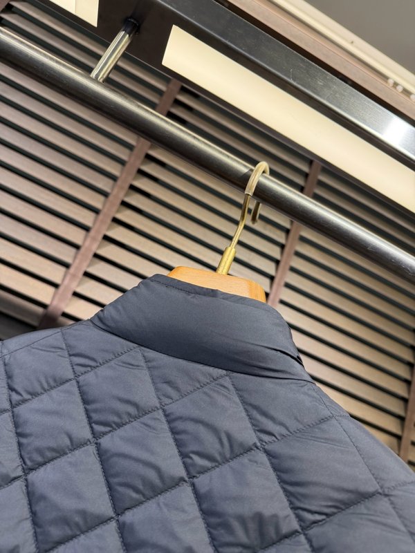 몽클레어 다운 자켓 남성 001-273524