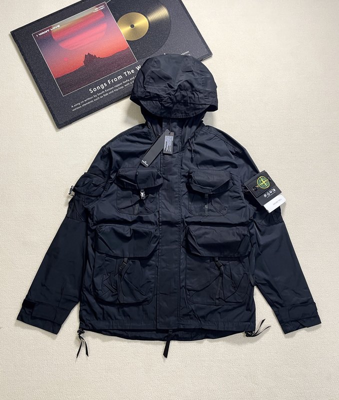 Stone Island 입체 재단 기능성 방풍 자켓 001-273745
