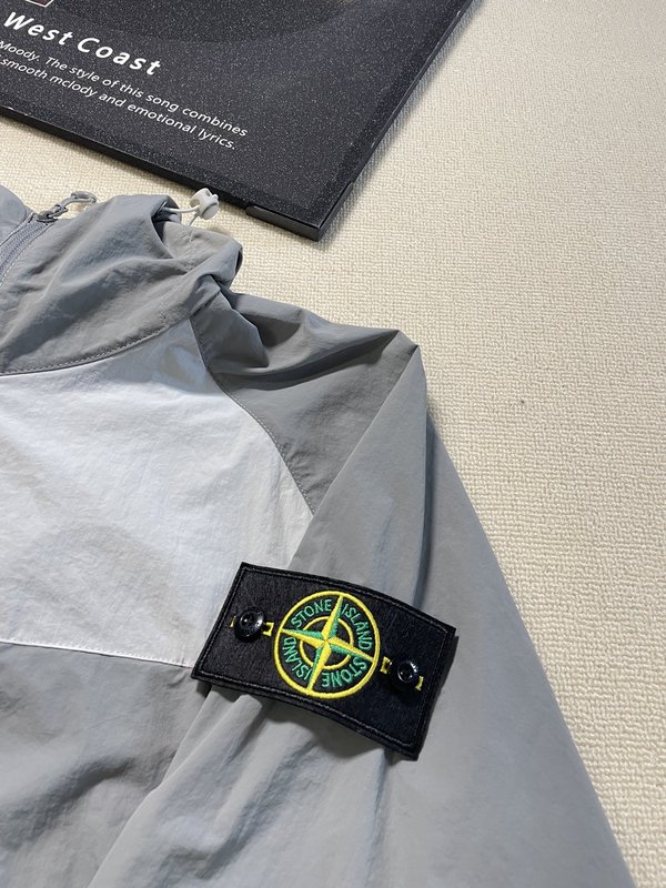 Stone Island 여름 경량 후드 자외선 차단 자 001-273750
