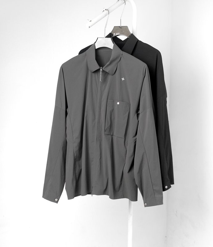 스톤아일랜드 경량 나일론 스탠드칼라 자켓 001-273754
