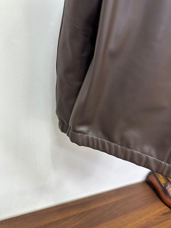 Loro Piana 양면 착용 스탠드 칼라 재킷 001-273924