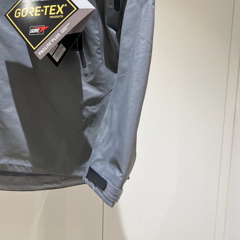 아크테릭스 경량 통기 방수 방풍 자켓 001-274837