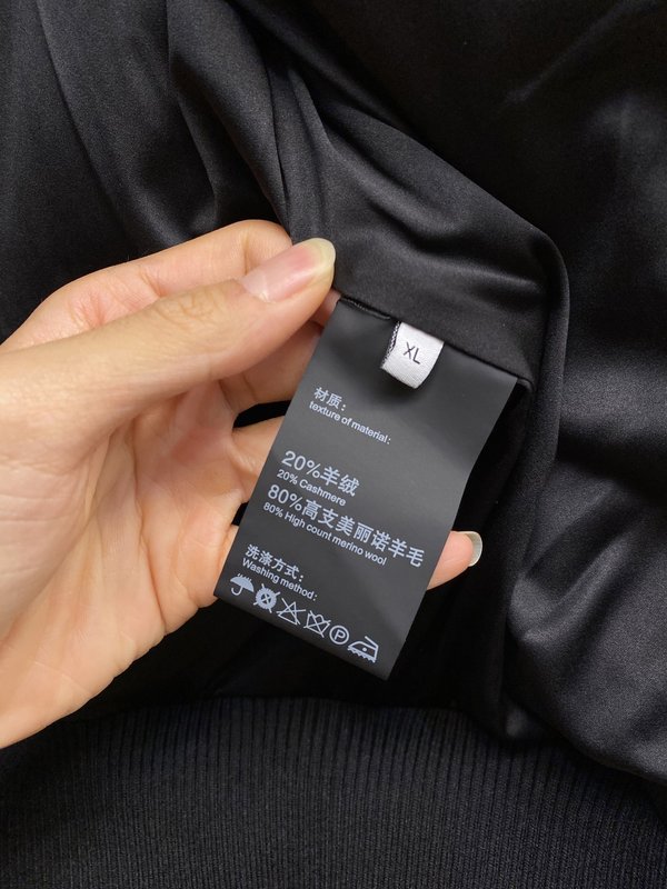 로에베 가을겨울 하이넥 울 캐시미어 코트 001-274940