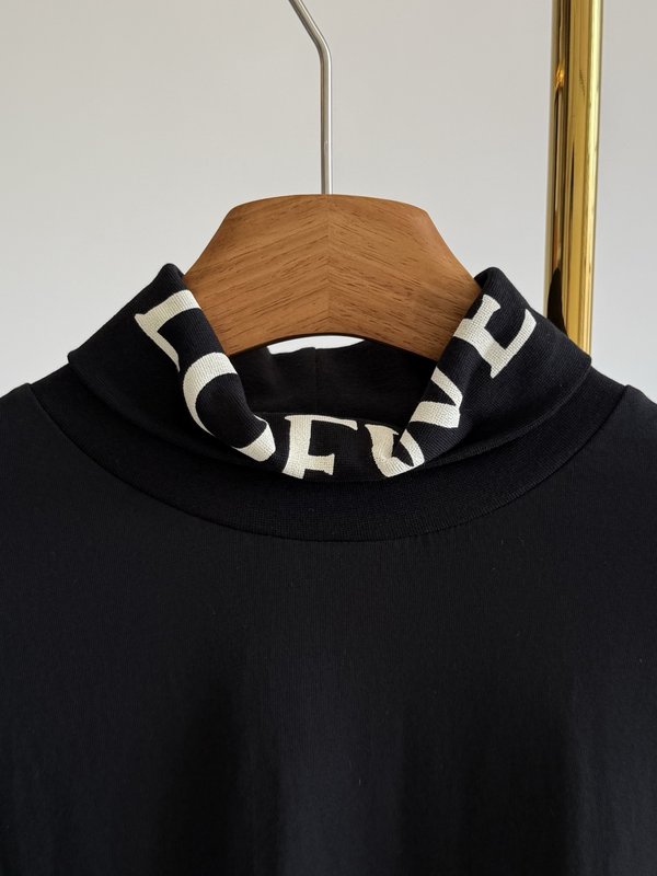 LOEWE 레터링 하이넥 티셔츠 001-274950