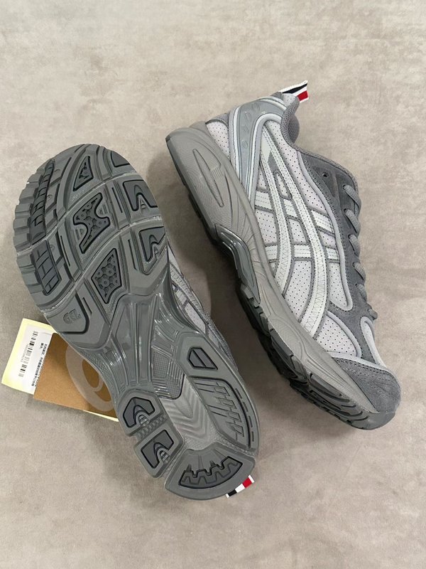 ASICS 젤-카야노 14 콜라보 운동화 001-275017