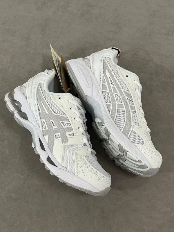 ASICS 콜라보 스웨이드 메쉬 로우탑 라이프스타일 스 001-275018