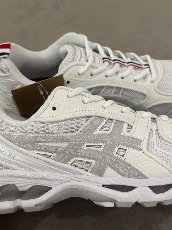 ASICS 콜라보 스웨이드 메쉬 로우탑 라이프스타일 스 001-275018