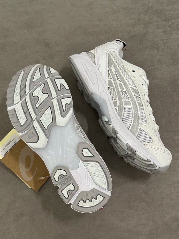 ASICS 콜라보 스웨이드 메쉬 로우탑 라이프스타일 스 001-275018
